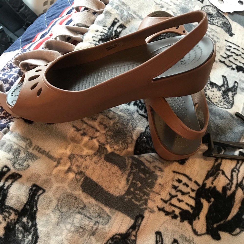 Bronze/light brown mabyn croc wedges